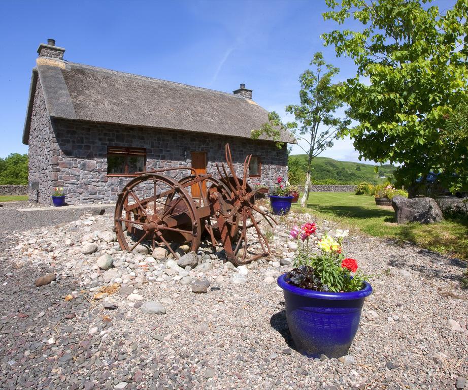 Clan Cottages 오반 외부 사진